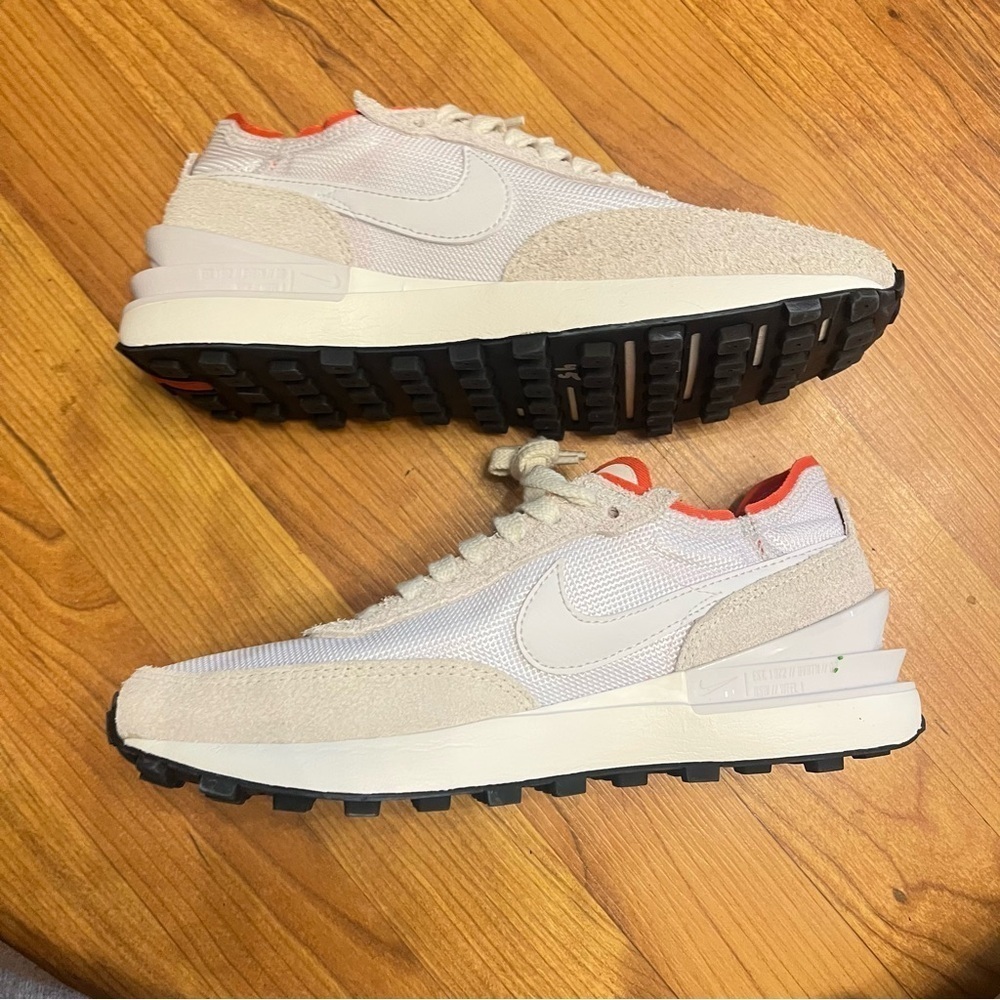 Nike waffle white sneakers size 7 womens - Picture 6 of 6